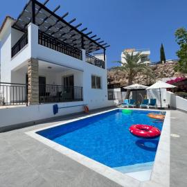 Villa Marina Sea View, Private Pool, Hotel in Peyia