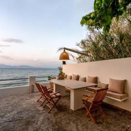 Evoque place, hotel in Aigio