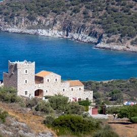 Focalion Castle Luxury Suites, hotel u gradu Pirgos Diru