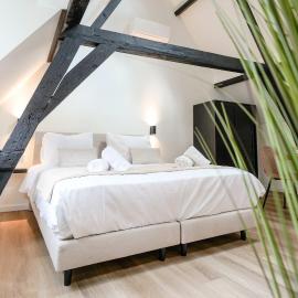 Romantic 35m2 City Center Suite, hotel di Delft
