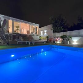 Central Beach Villa W/ Heated Pool, By TimeCooler