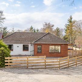Breckland House with Hot Tub: Belladrum şehrinde bir otel