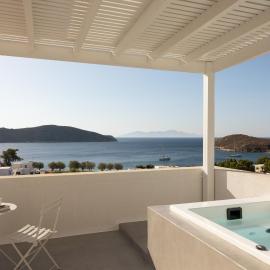 NŌSTOS Serifos、リバディオンのホテル