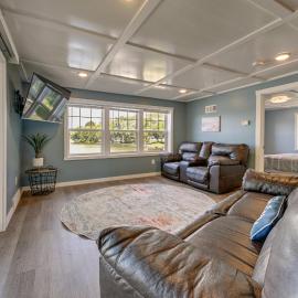 Chippewa Falls Getaway w/ Community Lake Access!, hotel v destinácii Chippewa Falls