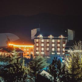 West Davraz Hotel, hotel Çobanisában