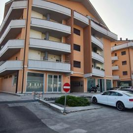Residenza Montessori, хотел в Авецано