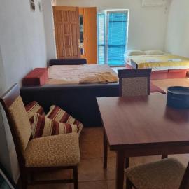 Apartments Becici cheap&comfy&spacious, hotel in Bečići