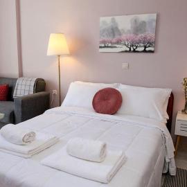 Κεντρικό κομψό ήσυχο στούντιο., Hotel in Amfissa