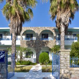 Nitsa's Apartments, Hotel in Megálon Choríon