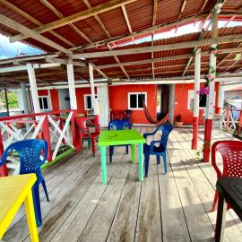 Hostal Paraiso, hotel in Isla Mucura
