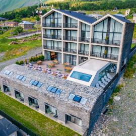 Step Inn - Kazbegi, hotel em Stepantsminda