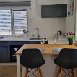 Stylish Quiet and Central