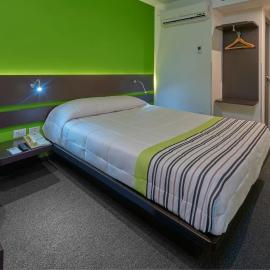 Viesnīca City Express Junior by Marriott Puebla FINSA pilsētā Puebla