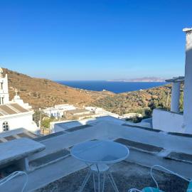 Cycladic house with amazing view in Potamia village