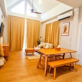 child shill pool villa, hotel in Ban Wang Bot