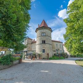 Château Chapeau Cornu, hotell i Vignieu