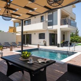 Dioni Pool House, Hotel in Ialyssos