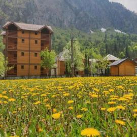 Residence: Quku i Valbones