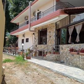 Fanis Rooms