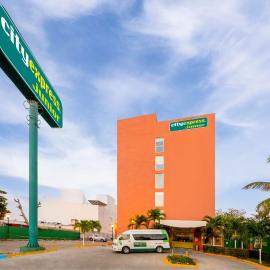City Express Junior by Marriott Ciudad del Carmen, hotelli kohteessa Ciudad del Carmen