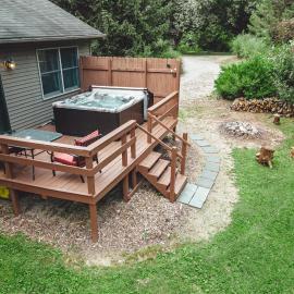 Romantic Cabin Hot Tub King Bed Private Forest: Rockbridge şehrinde bir otel