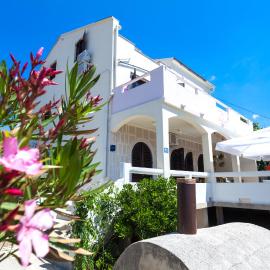 Villa Lavanda, hotelli kohteessa Pag