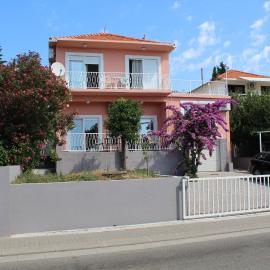 Villa Nar