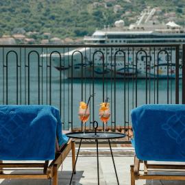 Boutique Hotel Casa del Mare - Vizura، فندق في كوتور