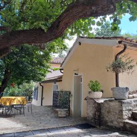 Le Mas des Deux Tilleuls, hotel en Sablet
