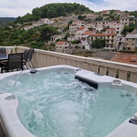 Apartment Mladinić Muse, hotel en Pučišća