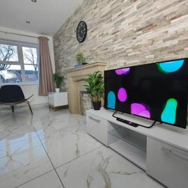 Tyburn Home, Birmingham with FREE Parking