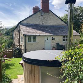Riverside Cottage, Hotel in Llangollen