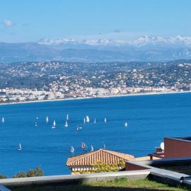 2 pièces vue panoramique sur mer et baie de Cannes