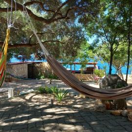 Hana Beach Apartment