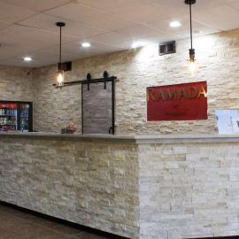 Ramada by Wyndham North Platte: North Platte şehrinde bir otel