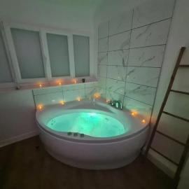Le Bohème chic : au coeur du centre historique – hotel w mieście Dijon