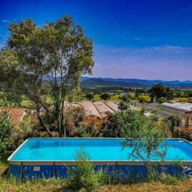 Grand Studio provençal, piscine vue magnifique, ξενοδοχείο σε Carnoules