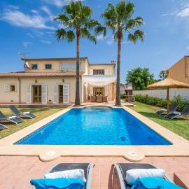 Ideal Property Mallorca - Villa Romana, hotel u gradu Crestatx