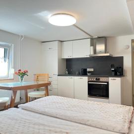 Appartement Am Straßland, hotell i Kirchheim
