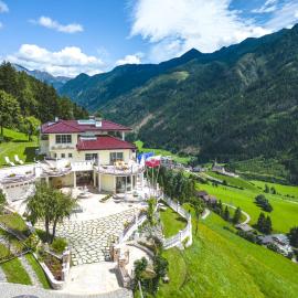 Das Land-Palais - Your lovely Mountain Hideaway