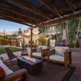 Relax in a Gorgeous 6 Person Quaint Home, hotel v destinaci San Jose