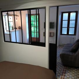 Villa des Lucioles 2，阿諾的飯店