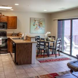 Carnelian Coyote - Fabulous Condo in West Sedona!, viešbutis mieste Sedona