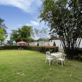 Manas Jungle Retreat, hotel di Jyoti Gaon