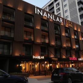 İnanlar City Hotel، فندق في يومرا