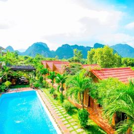 Hillside View Bungalow Homestay, hotel in Phong Nha
