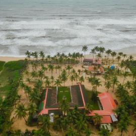 C Roque Beach Resort, hotel u gradu Colva