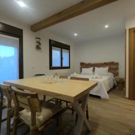 Apartamentos Sierra y Mar Aldealengua de Pedraza, hotel v mestu Ceguilla