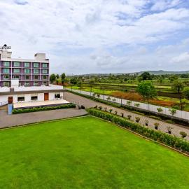 Effotel by Sayaji Sarola, hotel em Bhor