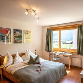 Apartment Chesa Muntarütsch by Interhome – hotel w mieście Samedan